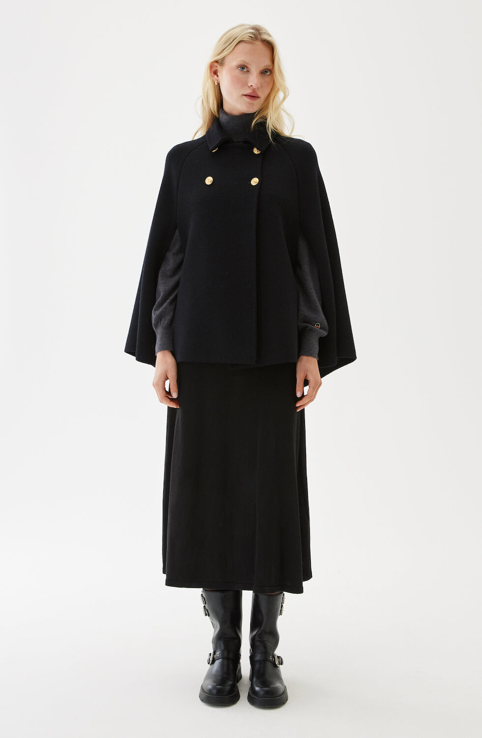 Calypso Cape Black