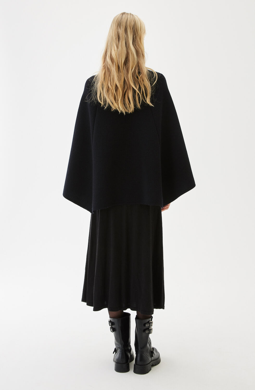 Calypso Cape Black