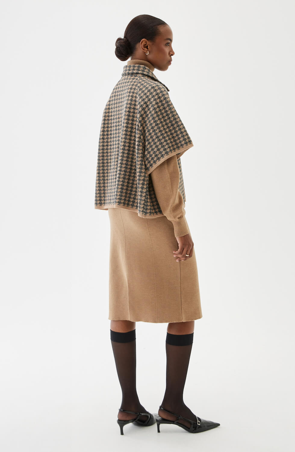 Gertrude Dogtooth Cape Salty Caramel/Antracite